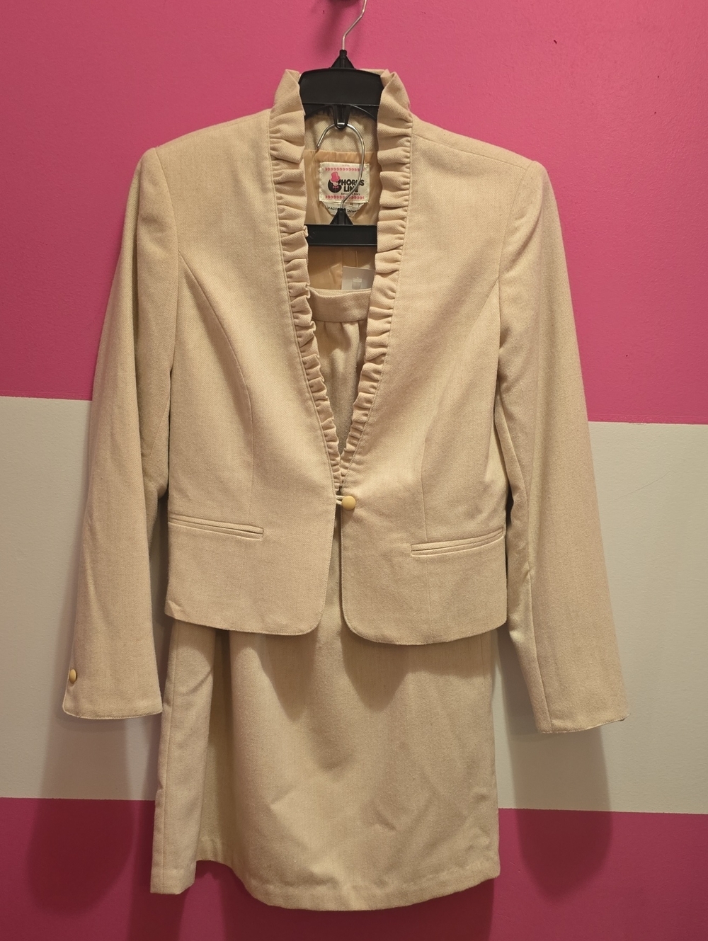 Vintage Cream Ruffled Collar Women's Blazer And Skirt